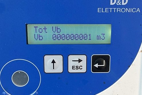 Anzeigedisplay einer Biogasanlage, j&auml;hrliche Produktion rund 4 Millionen Standardkubikmeter gr&uuml;nes Gas